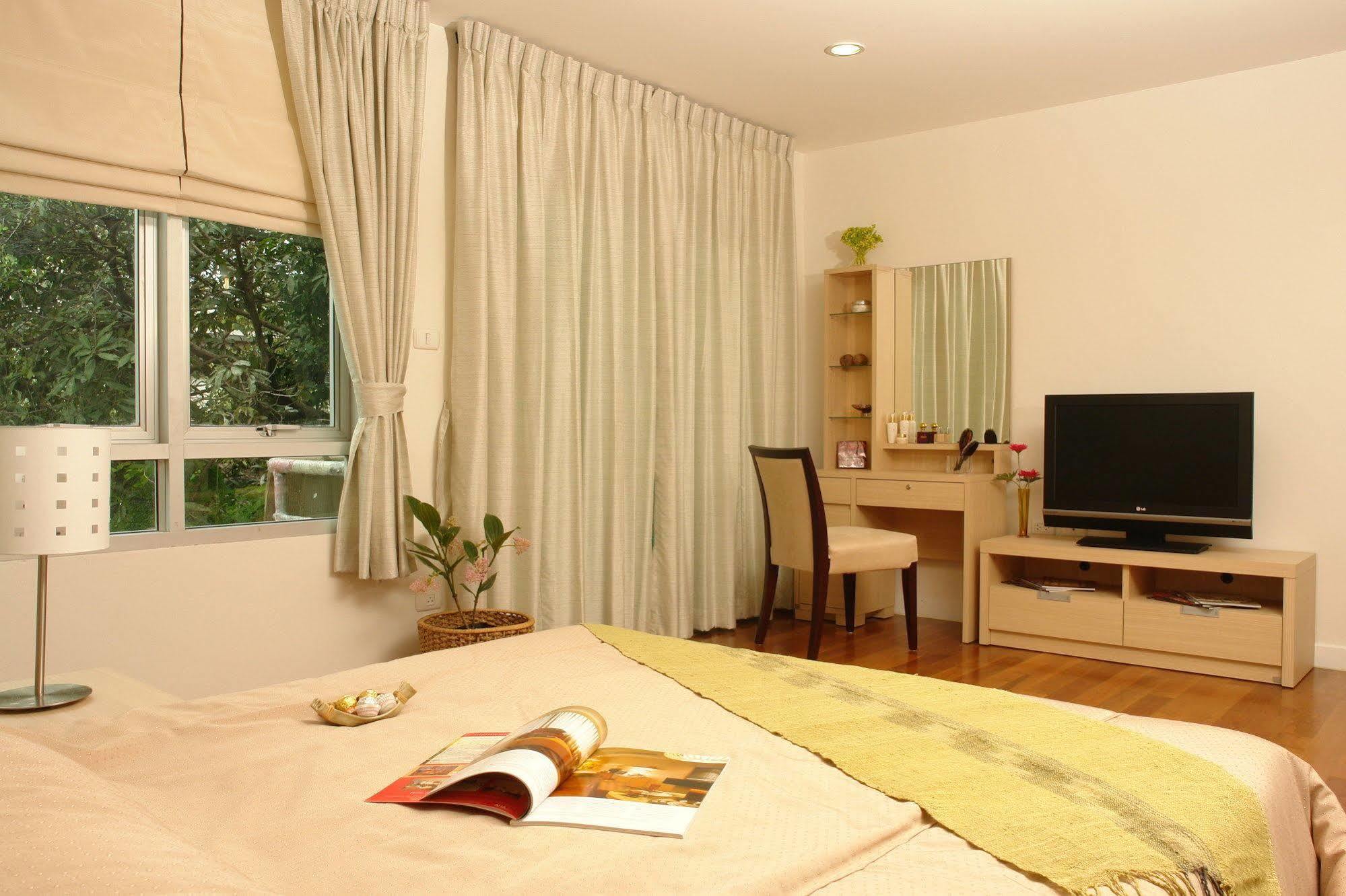 Nara Suite Residence Bangkok Exterior photo