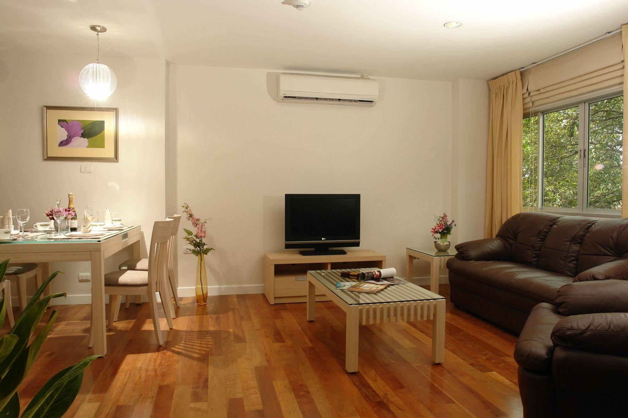 Nara Suite Residence Bangkok Exterior photo