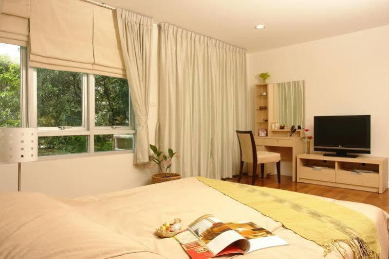 Nara Suite Residence Bangkok Exterior photo